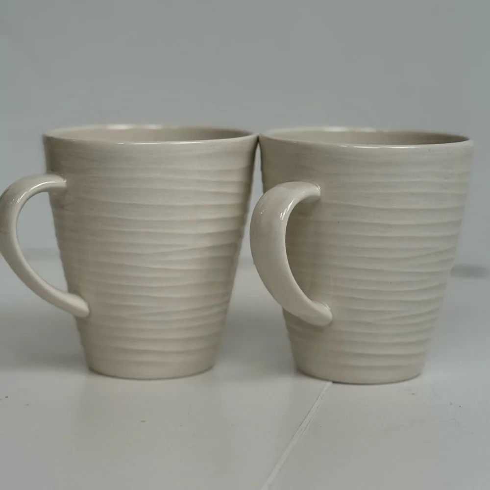 Set of 2 Crate and Barrel Spool Mugs White Ceramic Earthenware 13-5 oz